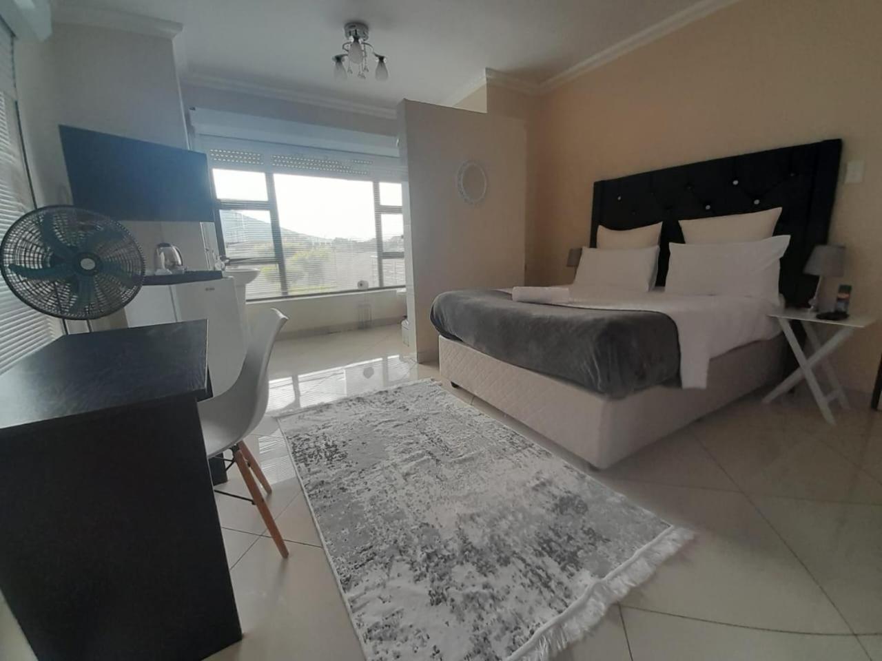 Dineo'S Lodge And Spa オーリクスタート エクステリア 写真
